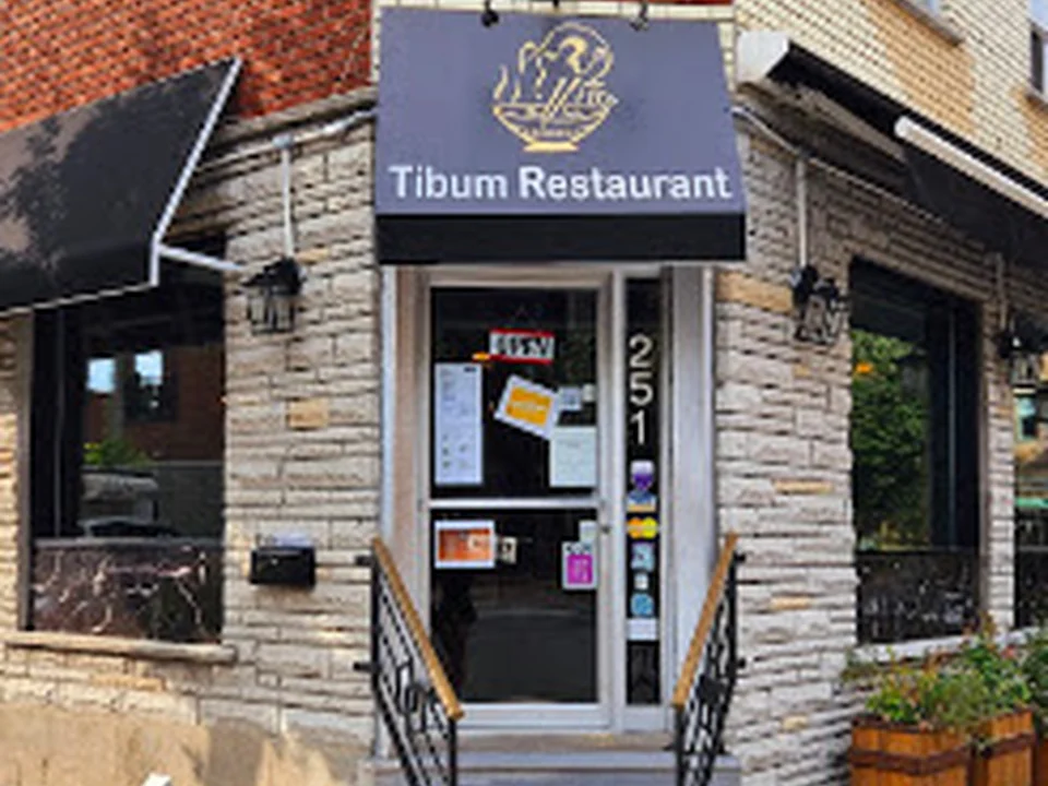 Restaurant TiBum, Montréal