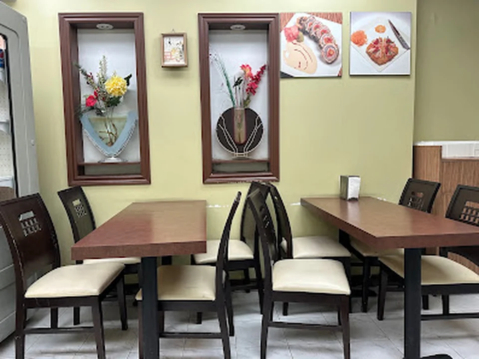 Saumon Sushi, Montréal