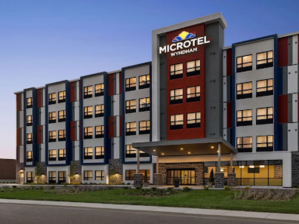 Microtel Inn & Suites by Wyndham Dorval, Montréal