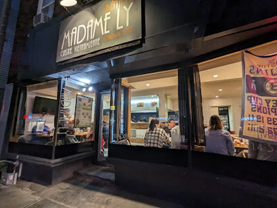 Banh Mi Madame Ly, Montréal