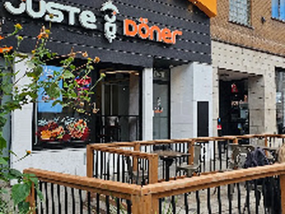 JUSTE DÖNER /JUST DÖNER, Montréal