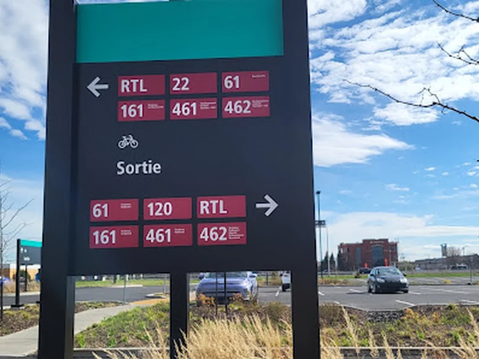 Stationnement incitatif AMT - de Mortagne, Montréal