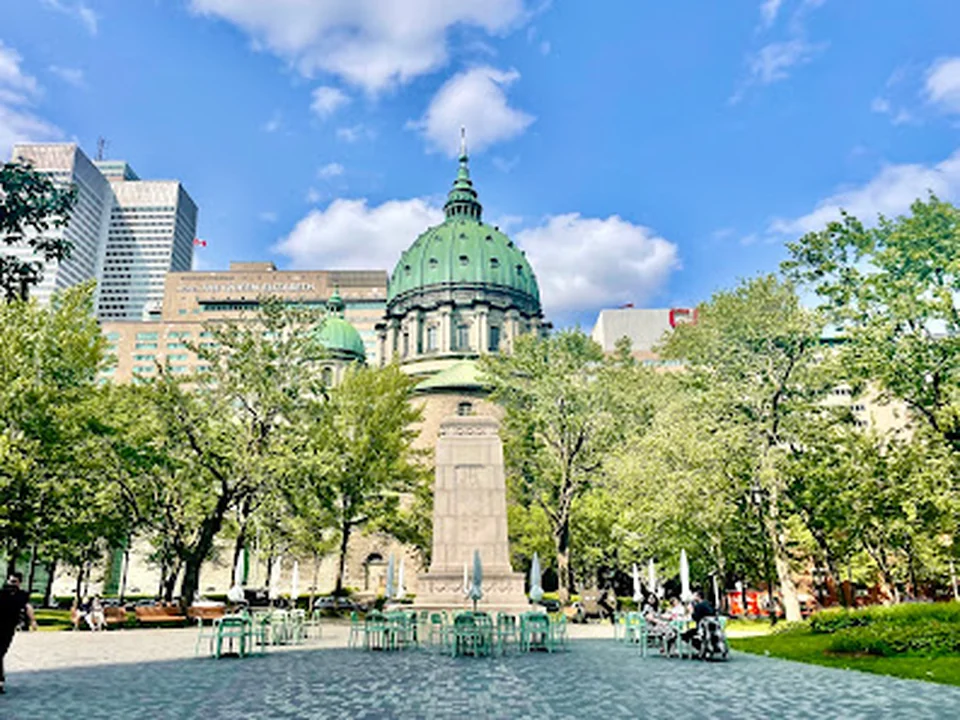 Cénotaphe de Montréal