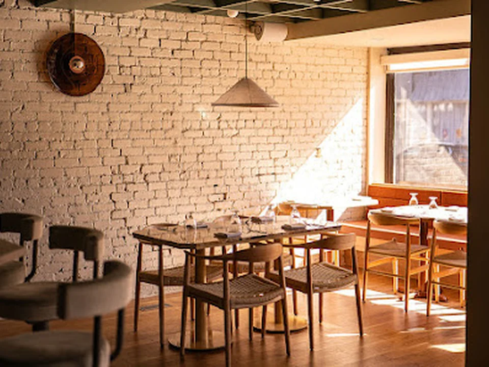 Restaurant Hélicoptère, Montréal