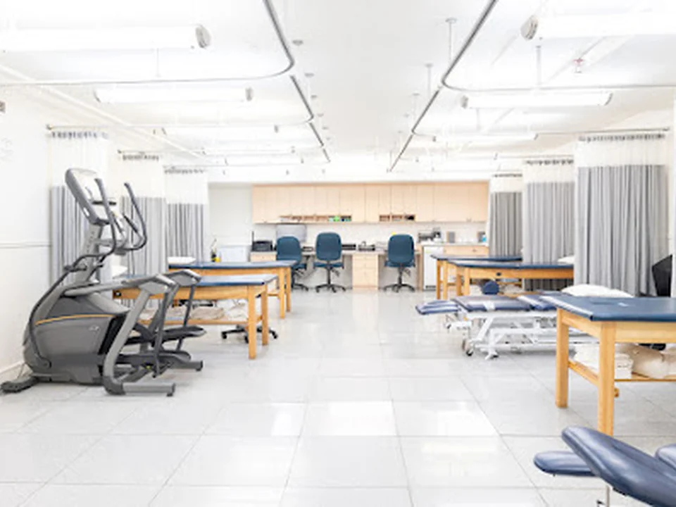 Clinique Physiothérapie - CMI Cote-Vertu, Montréal