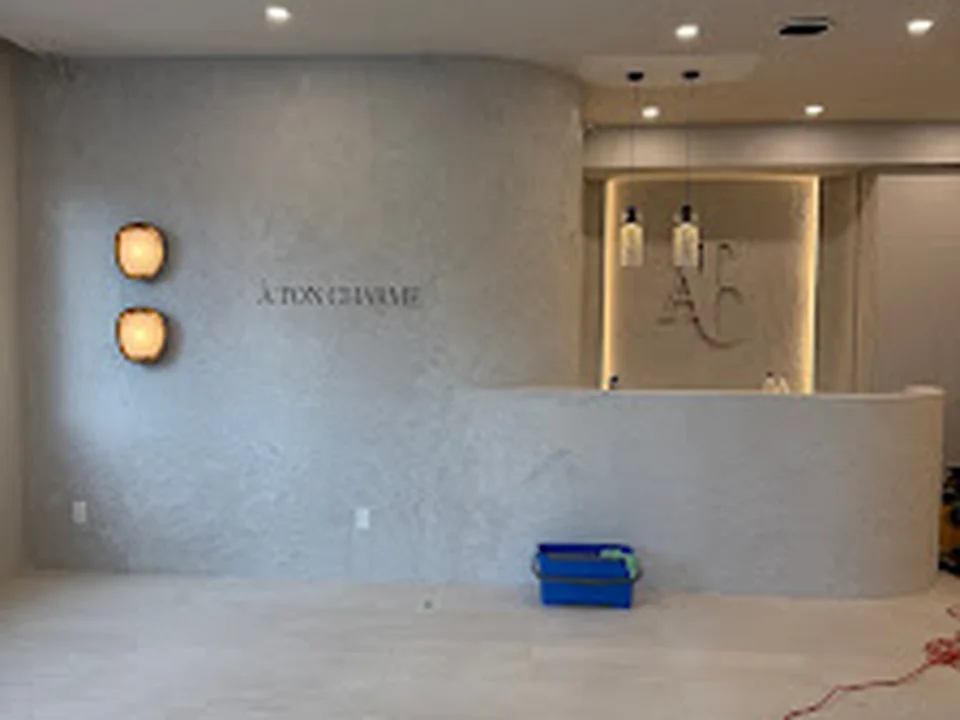 Construction D14U - Système Intérieur, Montréal
