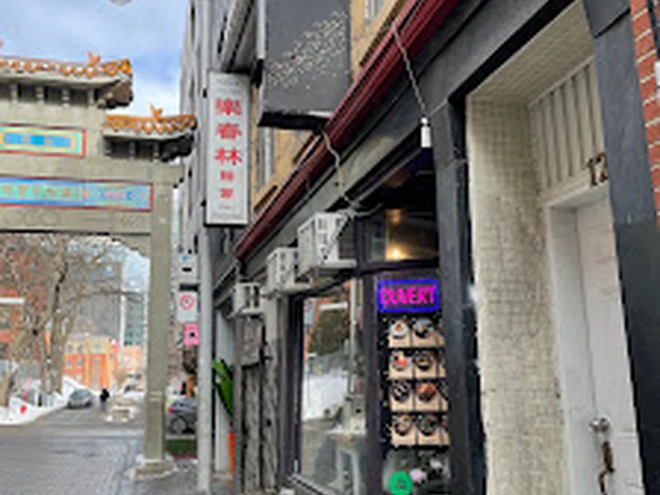 Hoshi, Montréal