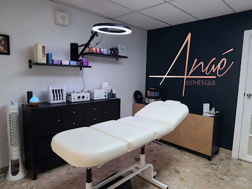 Anaé Esthétique par Rivkha, Montréal