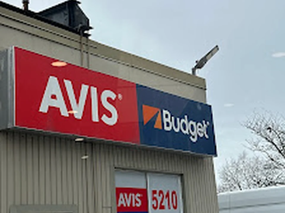 Avis, Montréal
