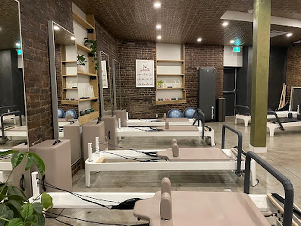 Roze Pilates, Montréal