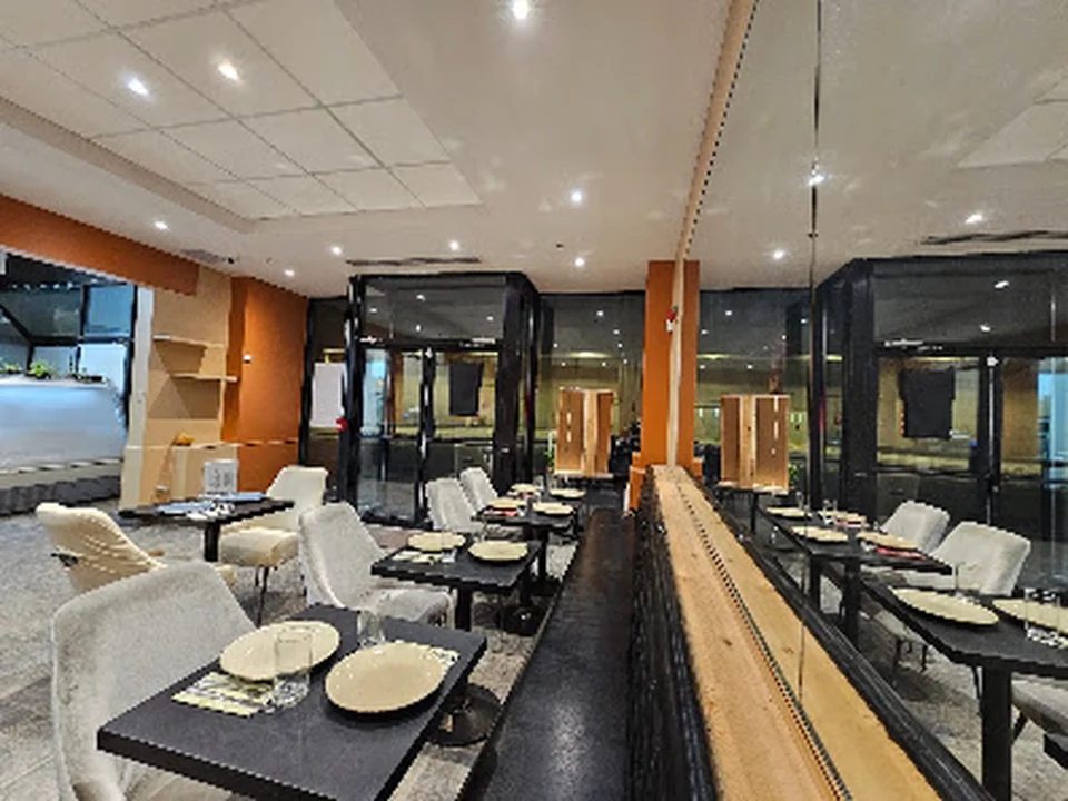 Restaurant pizzeria elforne, Montréal
