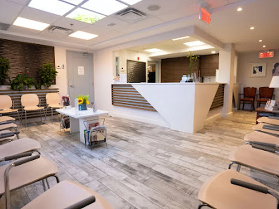 Cosmetic Treatment Clinic, Montréal