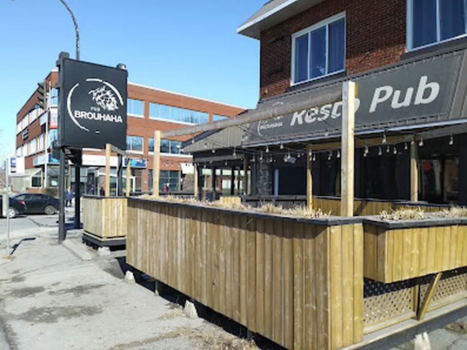 Broue Pub Brouhaha Ahuntsic, Montréal