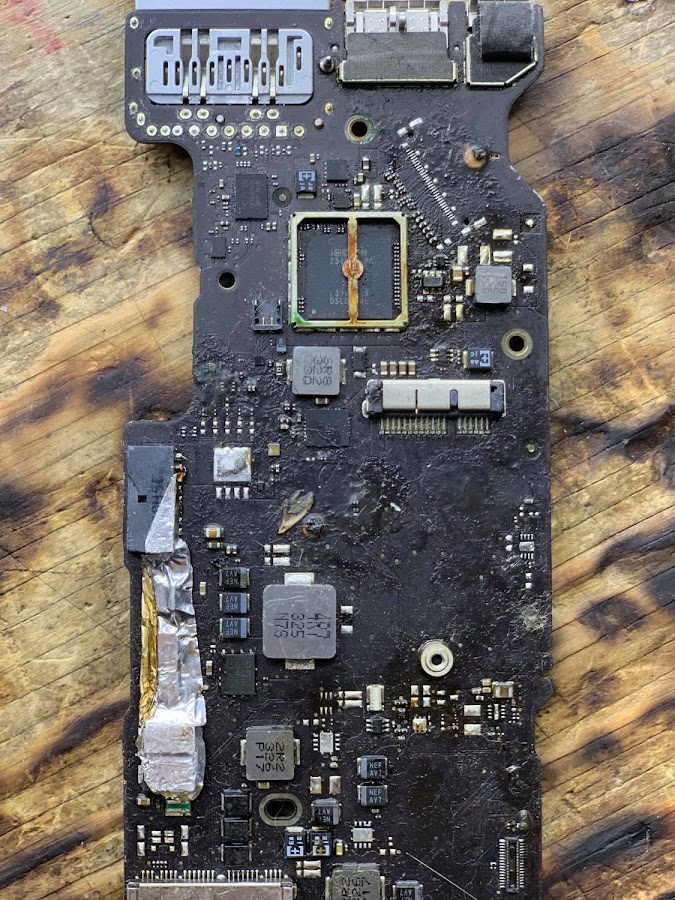 Apple MacBook Repair Montreal
