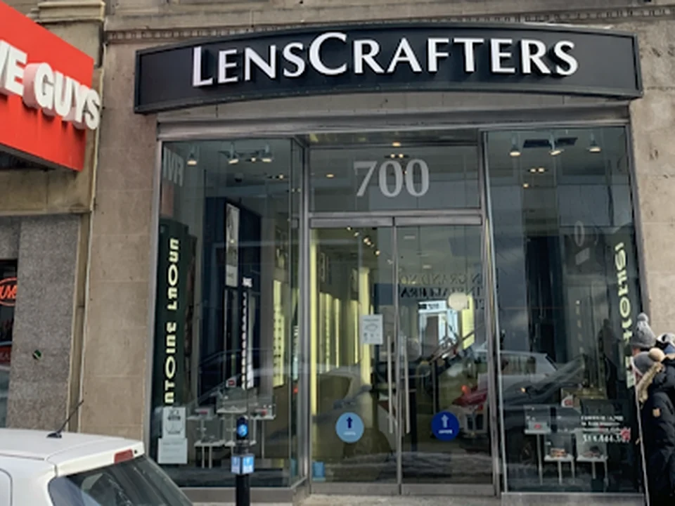 LensCrafters, Montréal