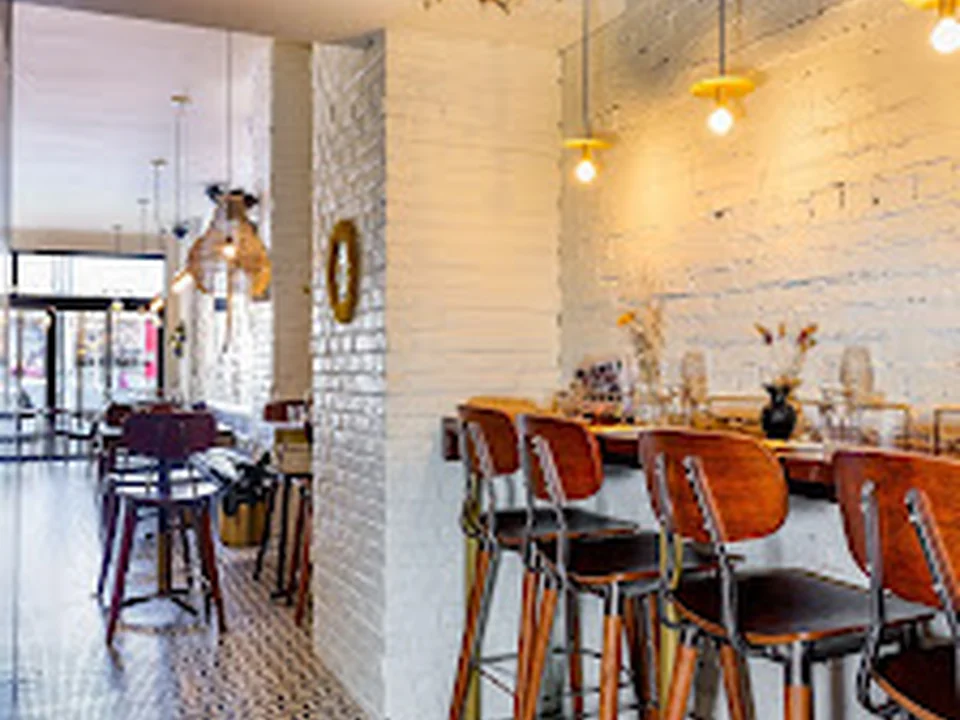 Pizzéria NO.900 - Quartier des spectacles, Montréal