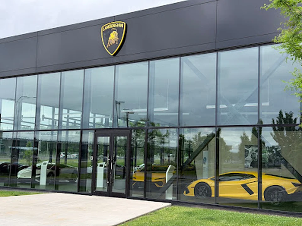 Lamborghini Montréal