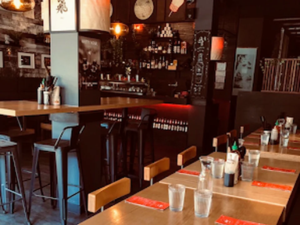 Le Bay Cà Phê, Montréal