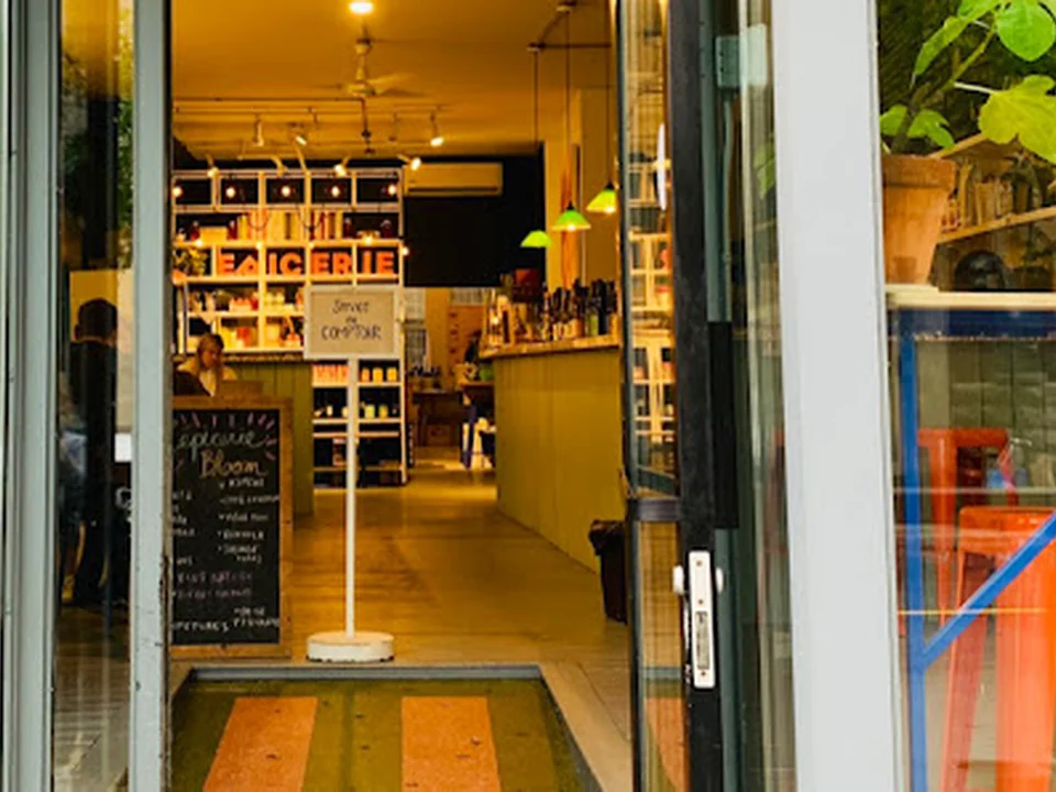 Le Café Bloom, Montréal