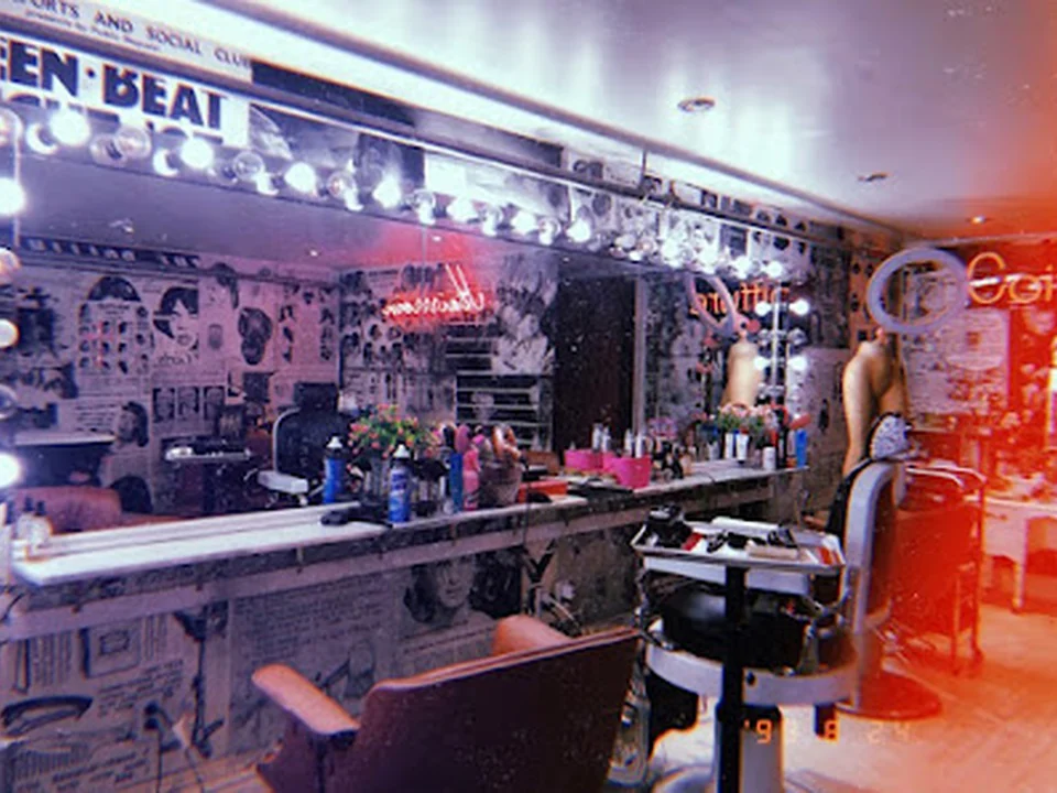 Danny's Coiffure Unisex, Montréal