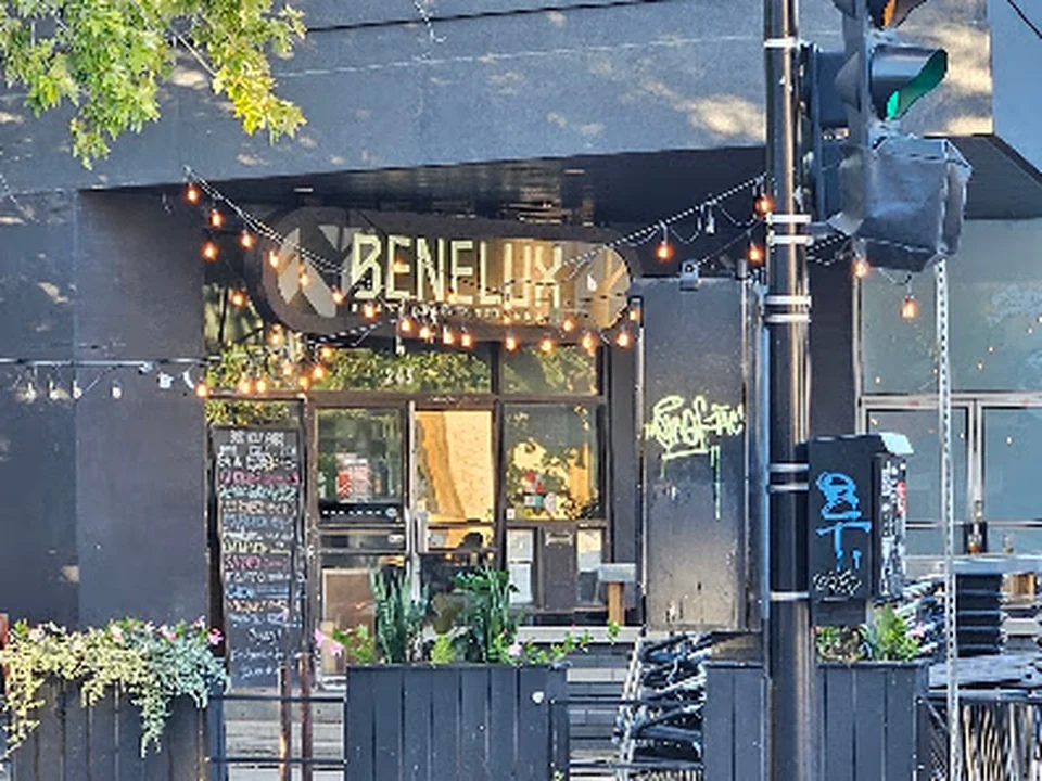 BENELUX - Brasserie Artisanale, Montréal