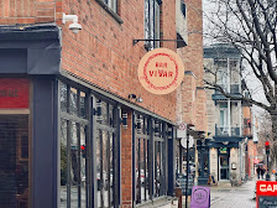 Bar Vivar, Montréal