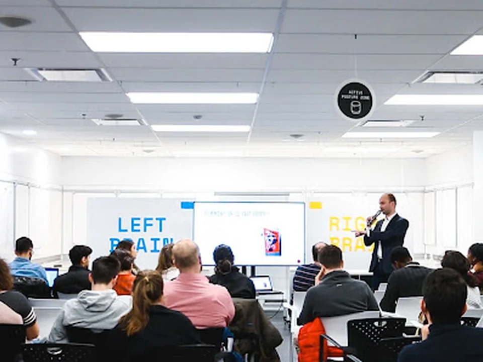 Lexstart, Montréal