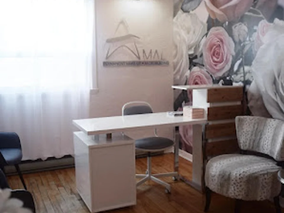 Permanent Makeup Amal, Montréal