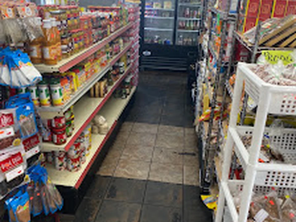 Casse croûte Marché 33, Montréal
