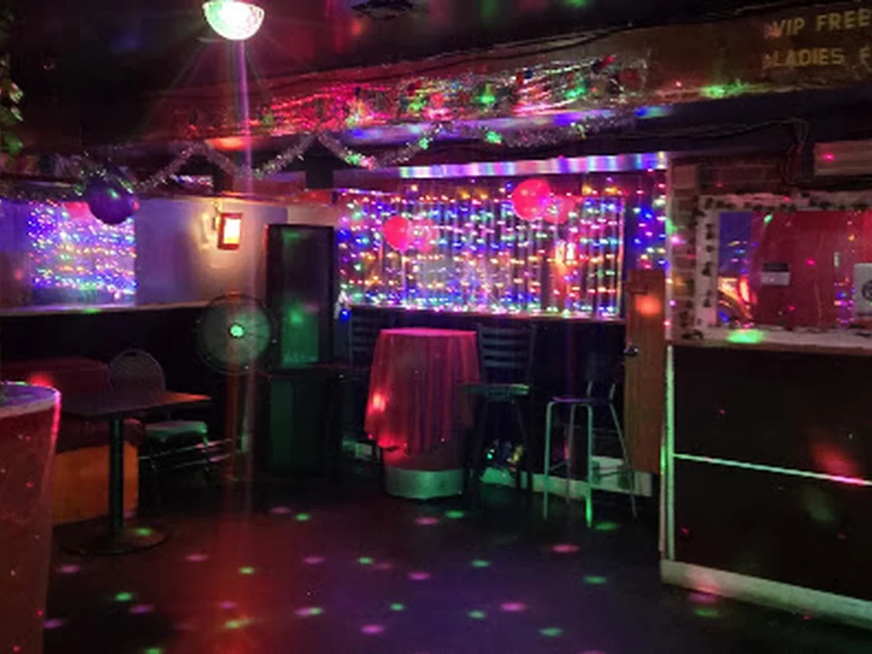 Bar Saska, Montréal