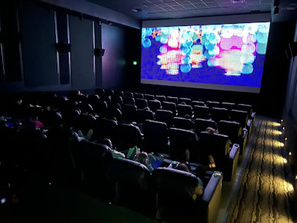 CinéStarz Deluxe Cavendish, Montréal