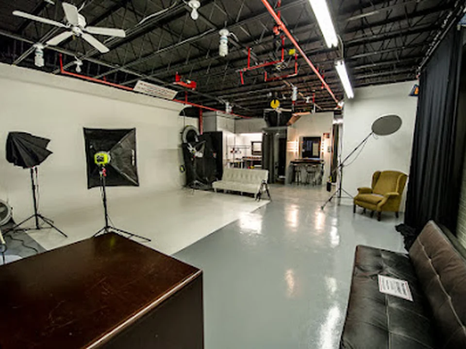 Studio Acces, Montréal