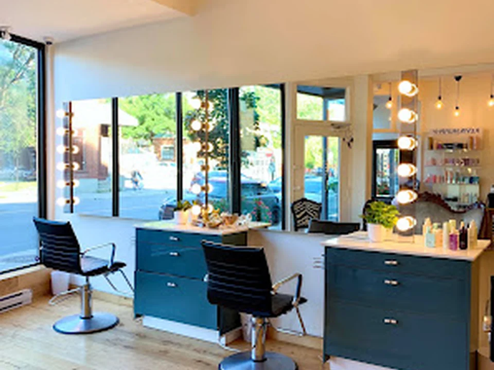 Revolution Studio de coiffure Saint-Henri, Montréal