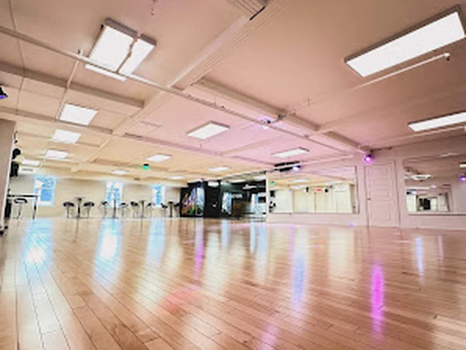 Studio de danse Avant-Garde, Montréal