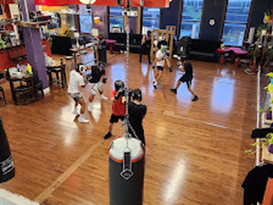 Jaguares École De Combat, Montréal