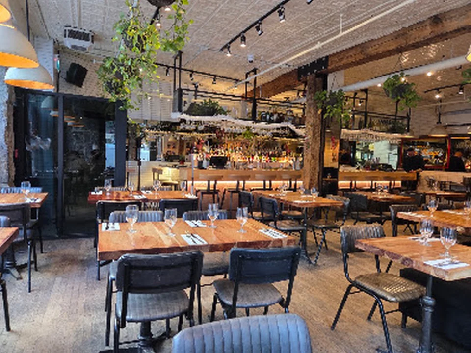 Buvette Nicole, Montréal